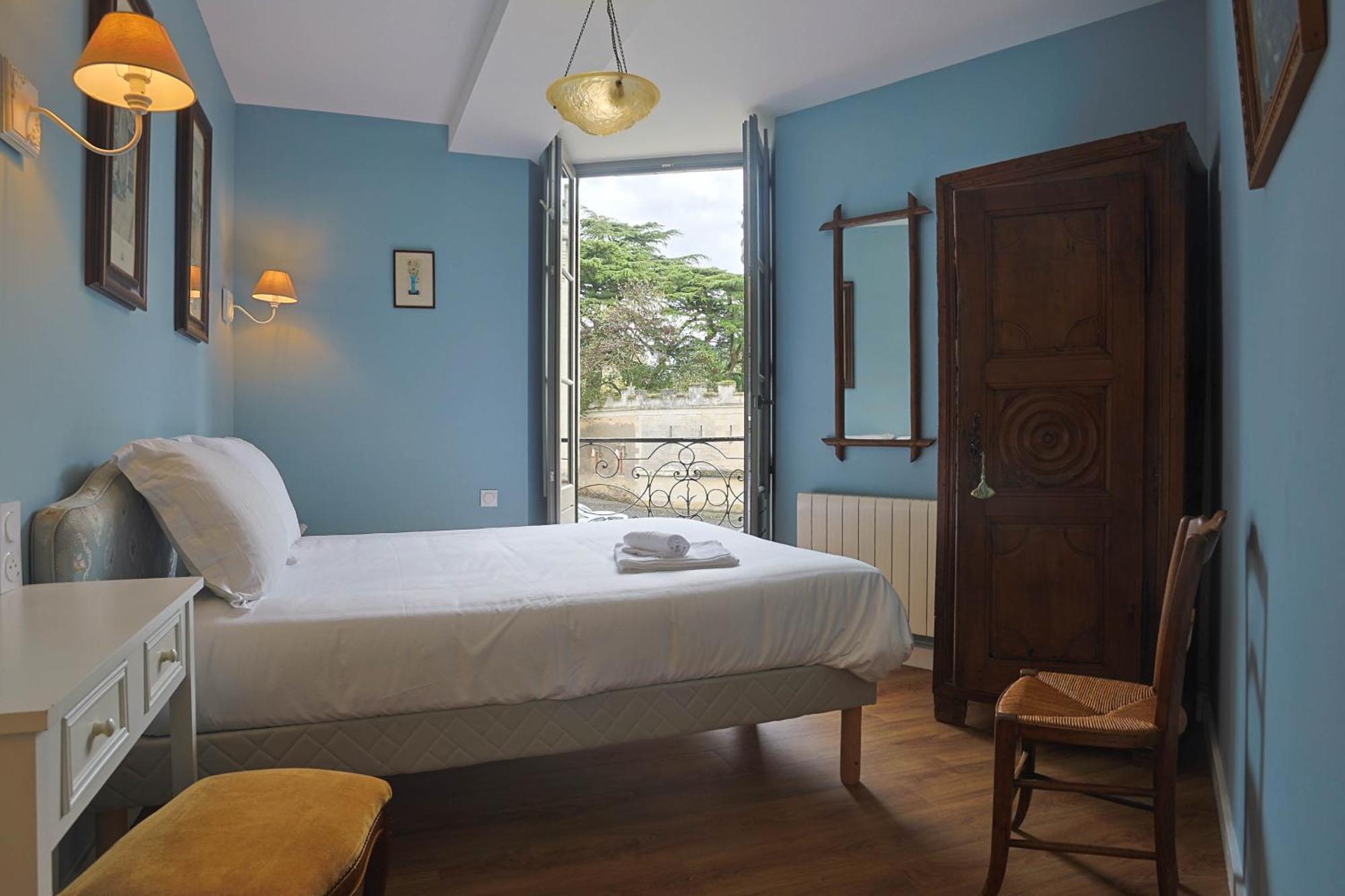Challain Apartment